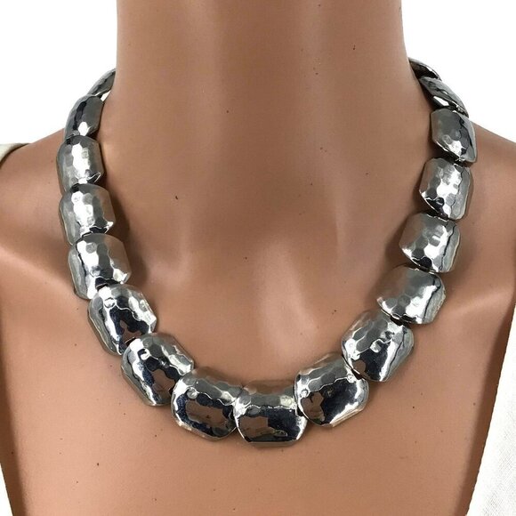 Vintage Choker Puffed Silver Tone Panels Hammered Style 18 Inch Length - Picture 1 of 3